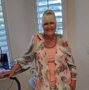 Meet your Posher, Joyce